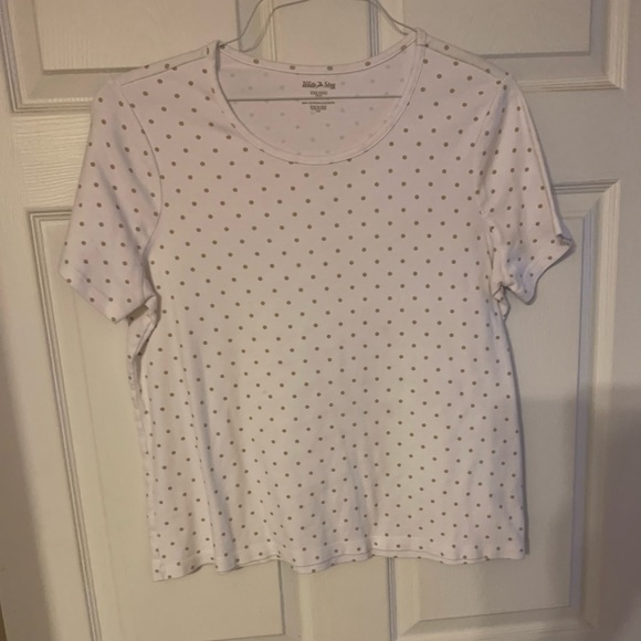 Ladies top - Picture 2 of 3